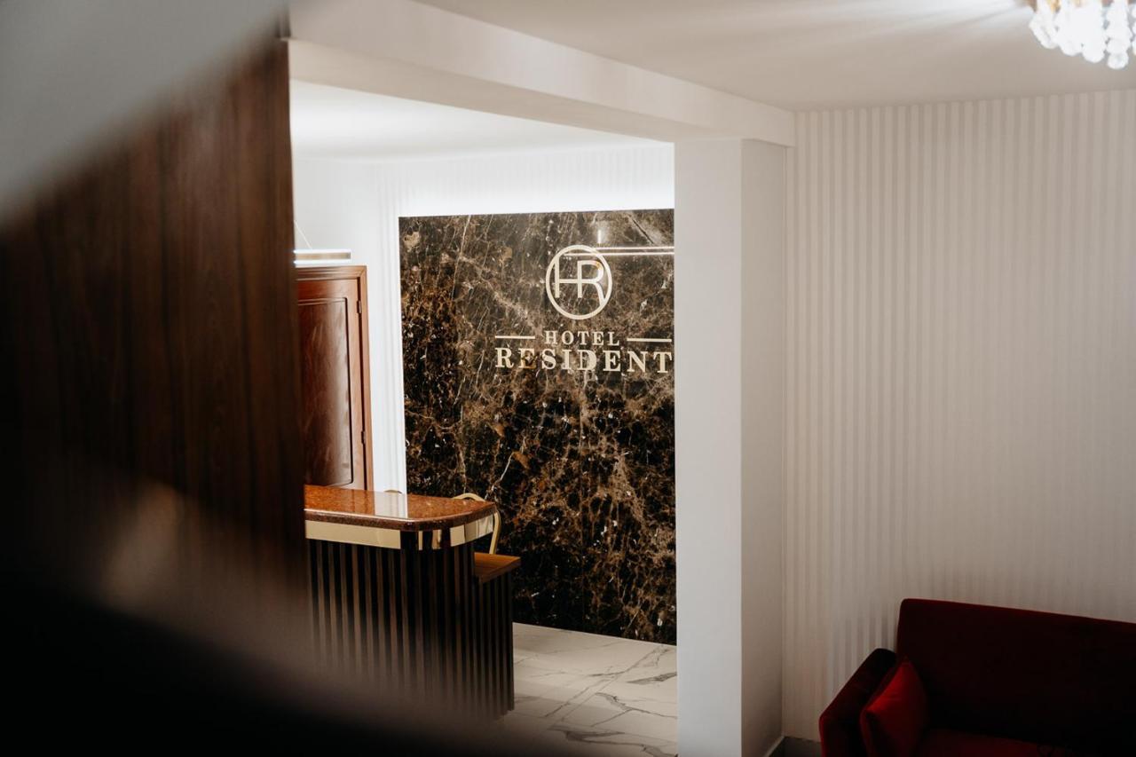 Hotel Resident Nowa Sarzyna Dış mekan fotoğraf